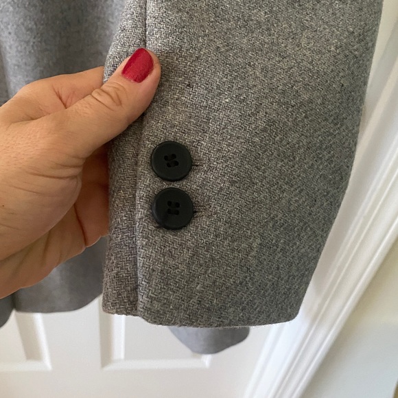 Zara Women’s Classic Gray Trench Coat - Picture 11 of 14